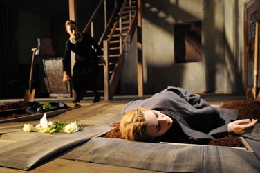 The Wives of the Dead, Photo 7
